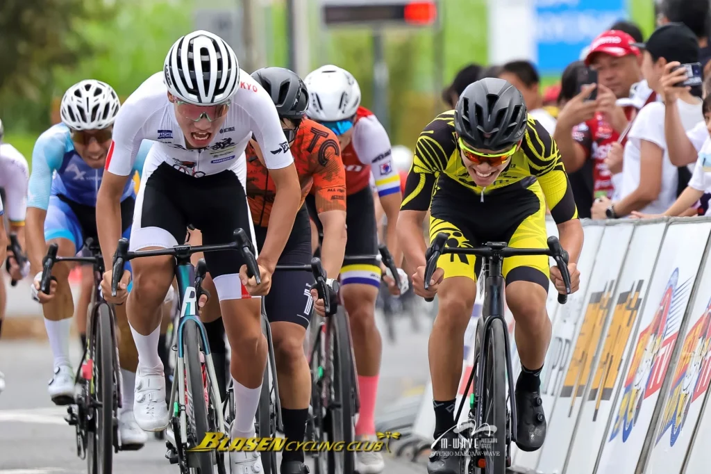 2026第1回大田原ロードレース　レースの様子　ゴール前スプリント4